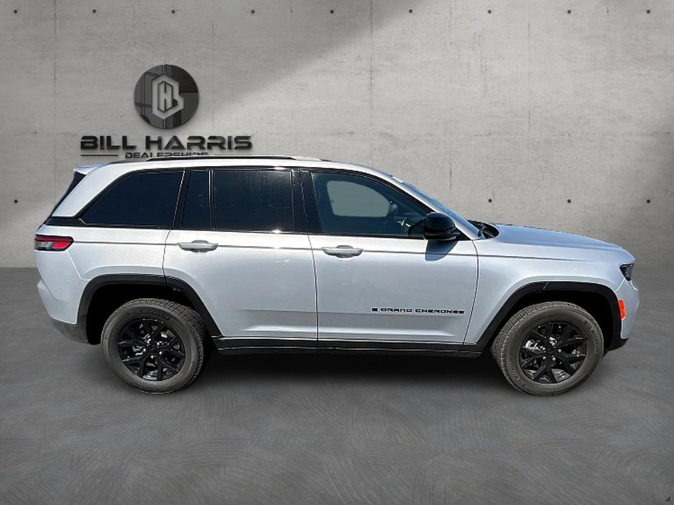 2025 Jeep Grand Cherokee Altitude X photo 5