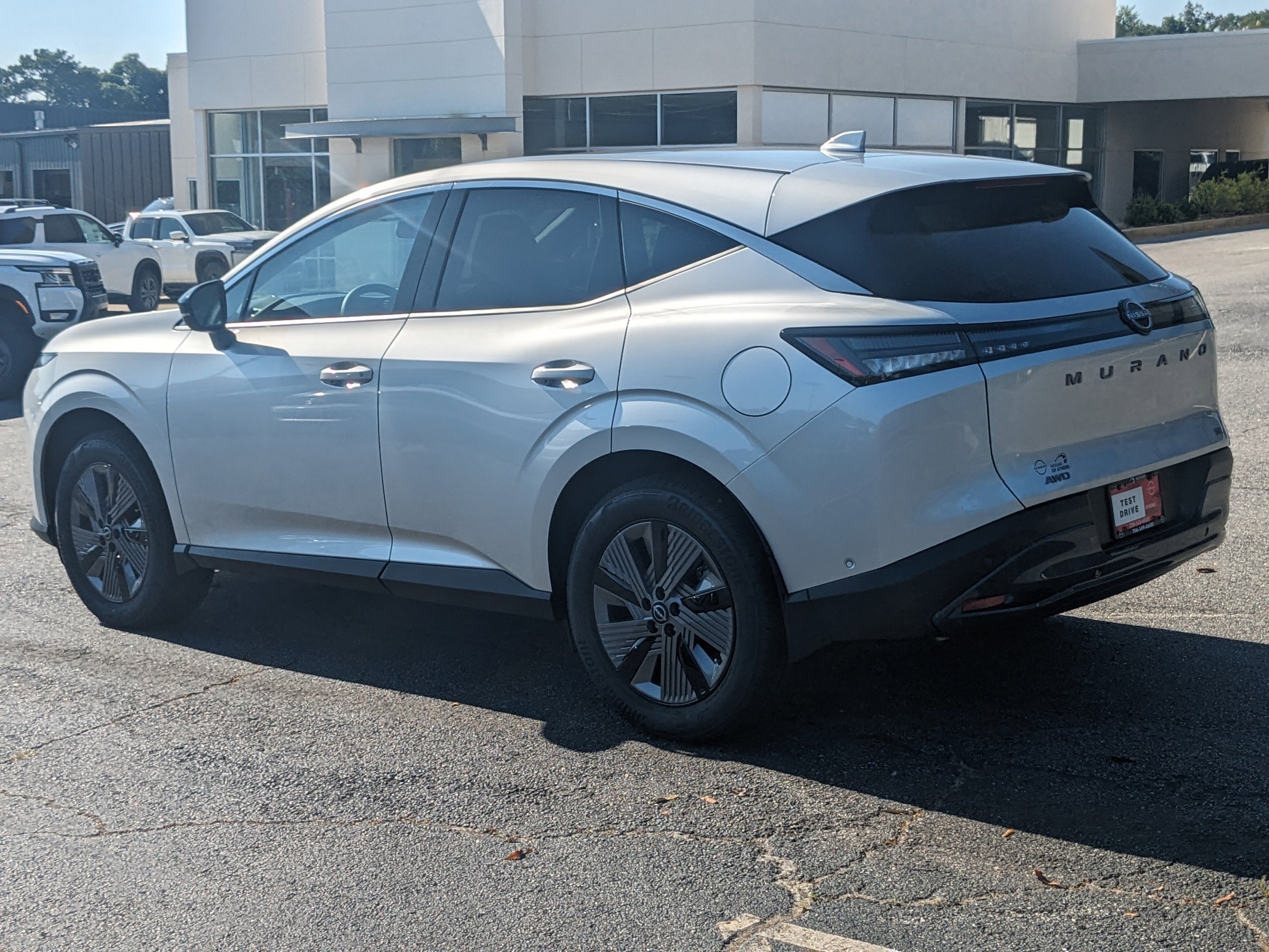 2025 Nissan Murano Platinum photo 3