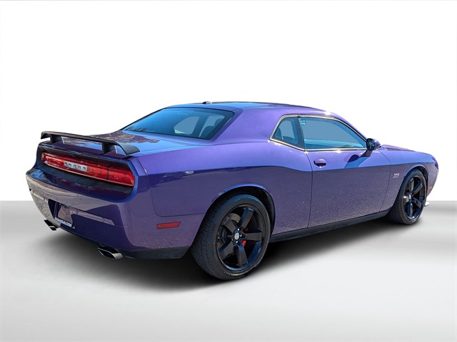 2013 Dodge Challenger SRT8 photo 3