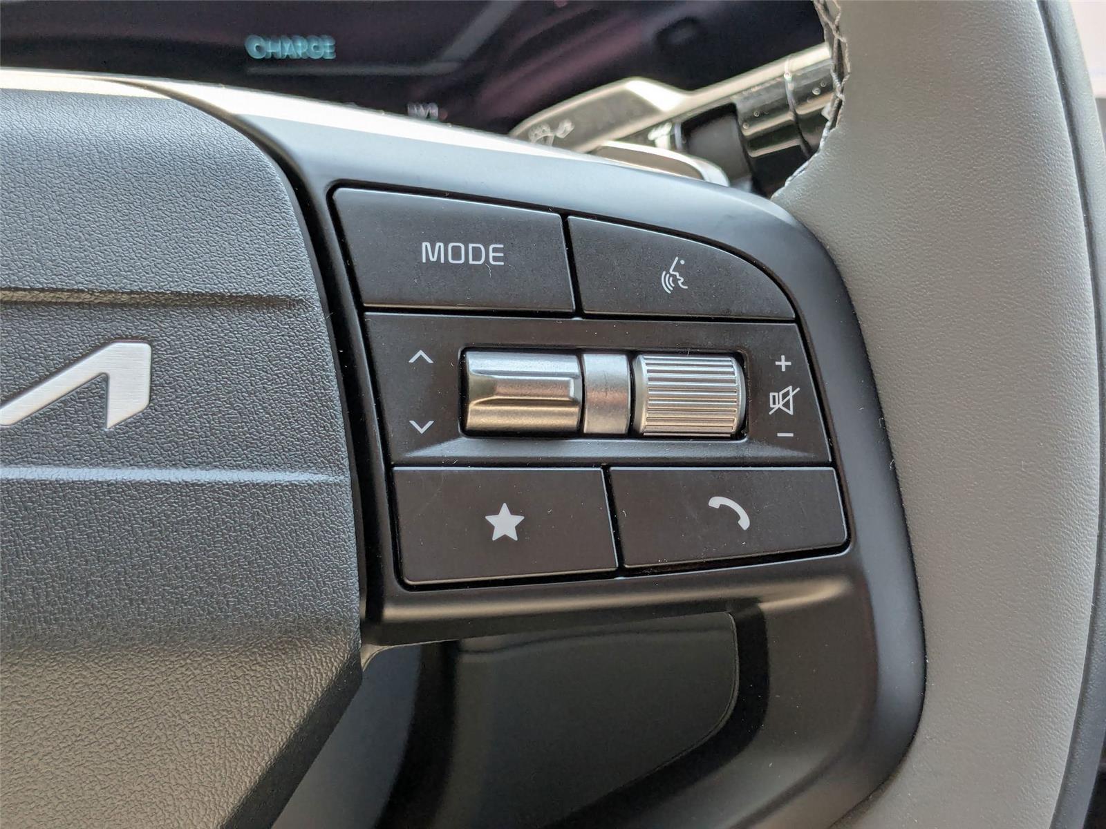 2025 Kia EV6 Wind photo 17