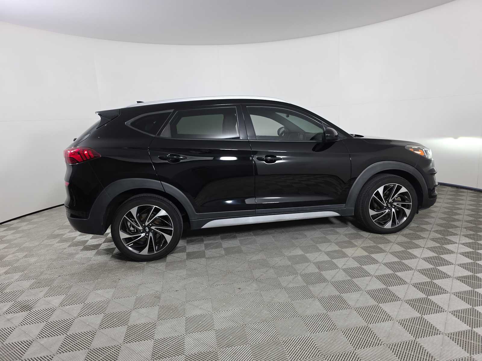 2020 Hyundai Tucson Sport photo 4