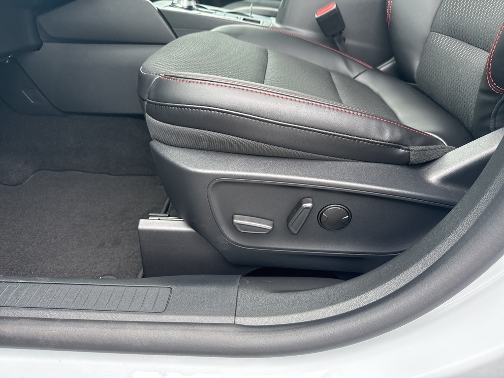 2025 Ford Escape ST-Line photo 29
