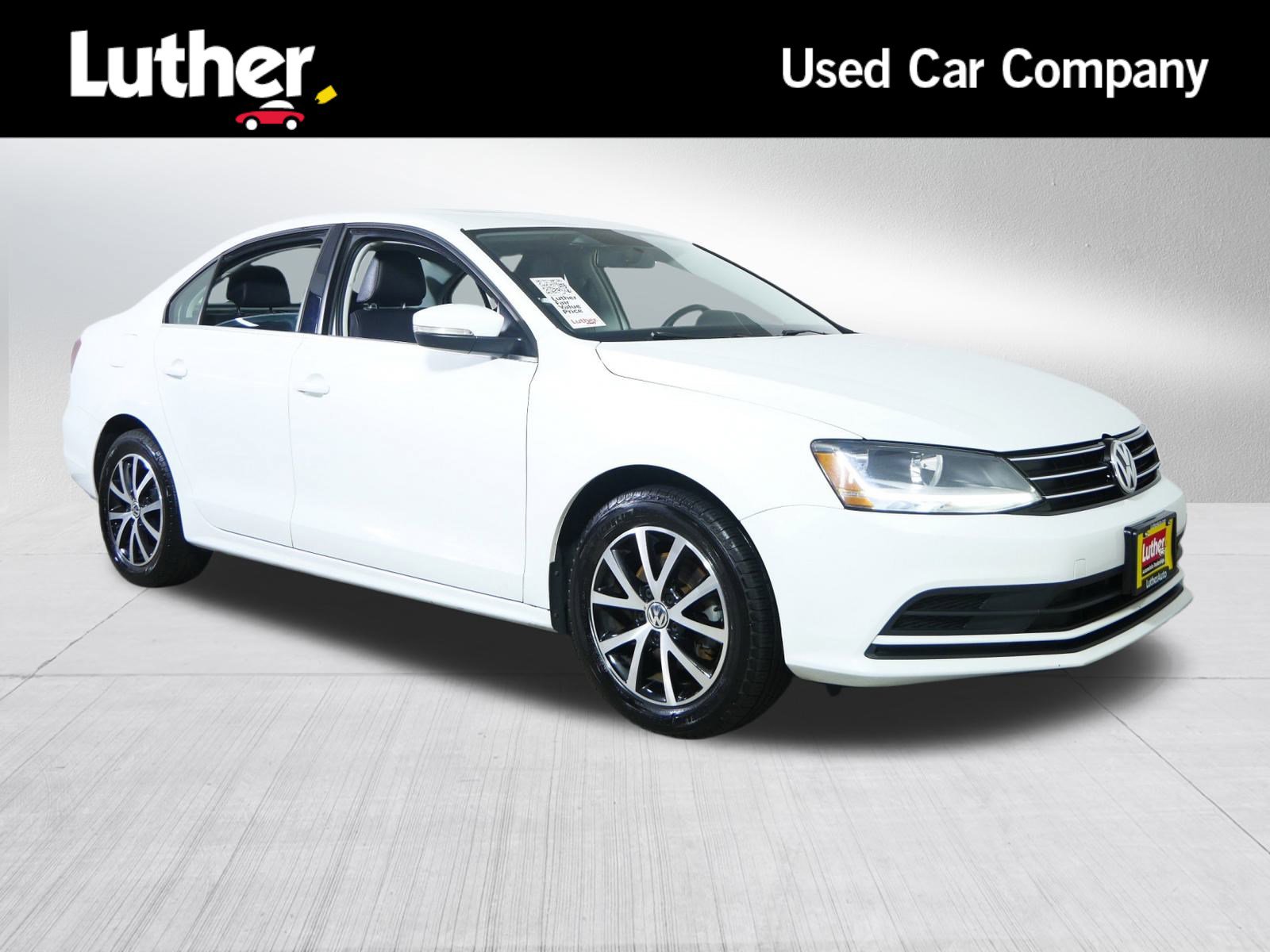 2017 Volkswagen Jetta SE's photo