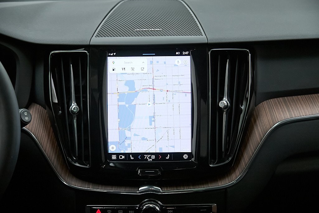 2023 VOLVO XC60 - Image 28