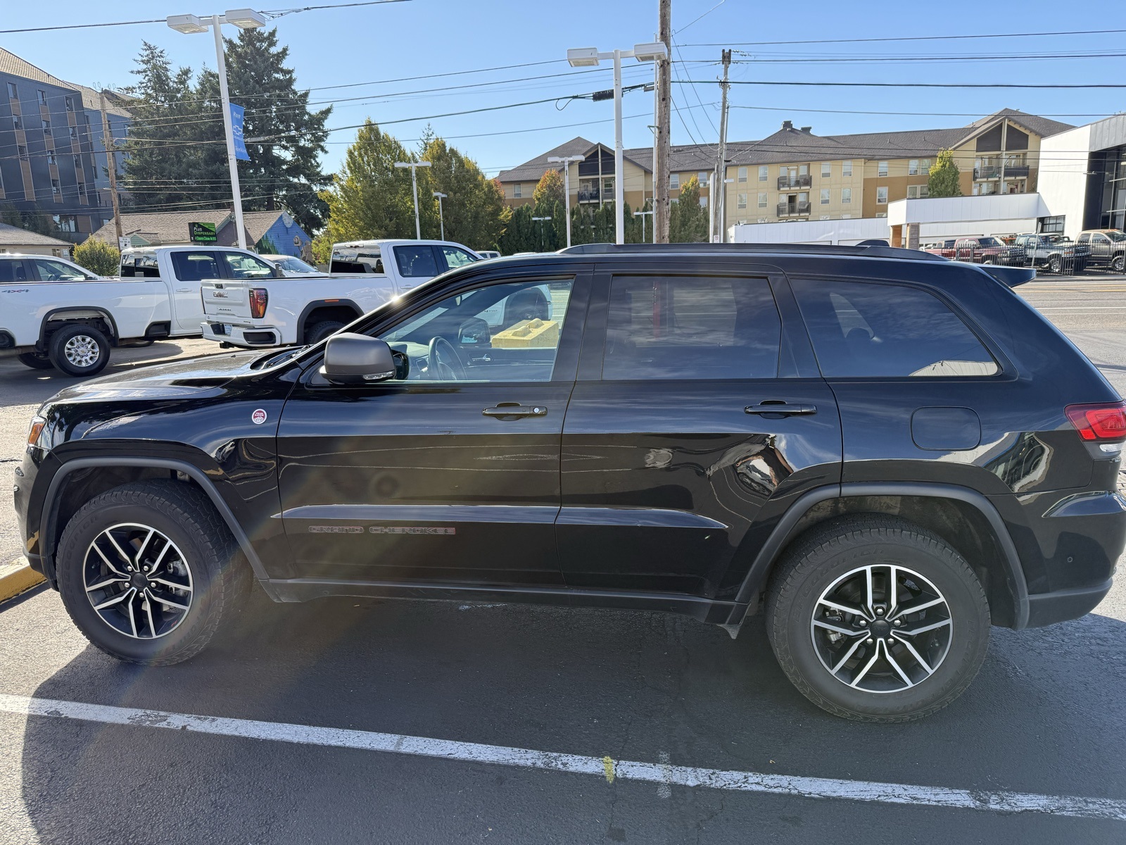 2020 Jeep Grand Cherokee Trailhawk photo 3