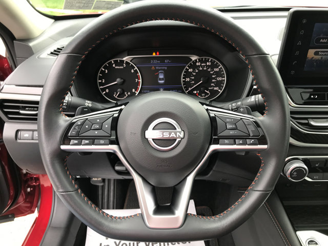 2024 Nissan Altima 2.5 SR photo 13