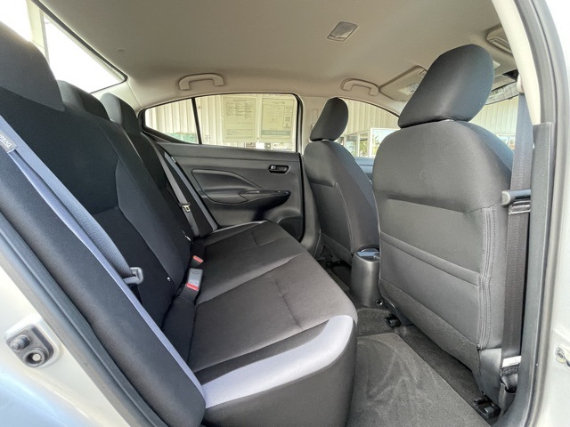 2025 Nissan Versa 1.6 S photo 23