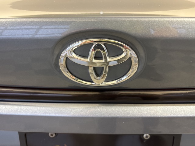 2021 Toyota Corolla LE photo 8