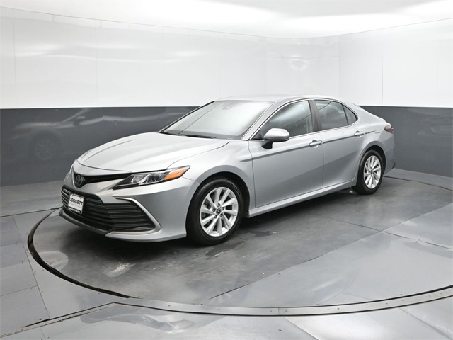 2023 Toyota Camry LE photo 25