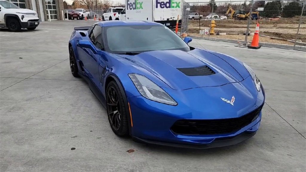 2019 Chevrolet Corvette Grand Sport 2LT photo 3