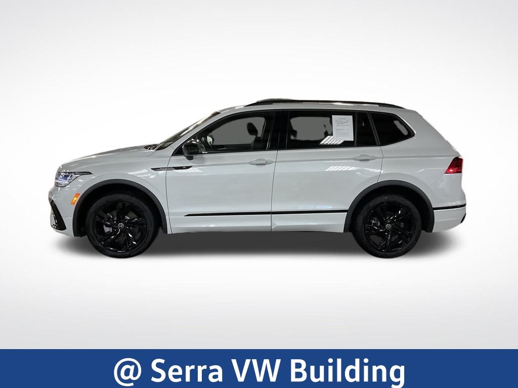 2024 Volkswagen Tiguan SE R-Line Black photo 2