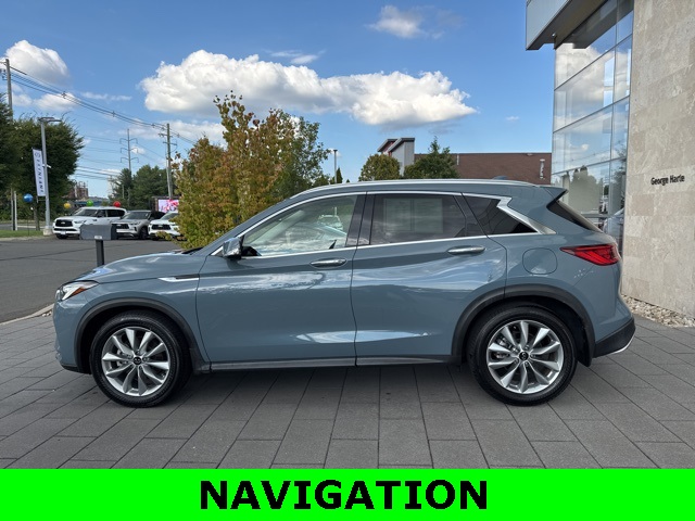 2022 Infiniti QX50 Essential photo 4