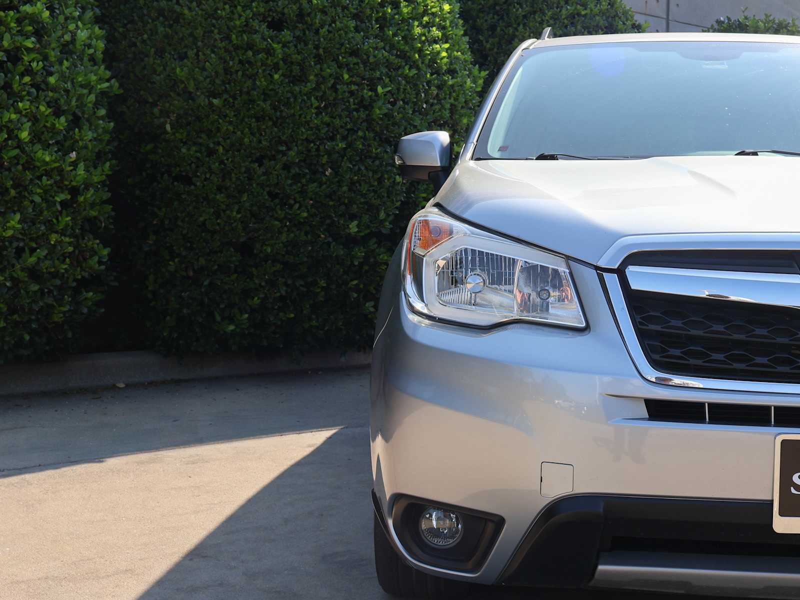 2016 Subaru Forester 2.5i Touring photo 4