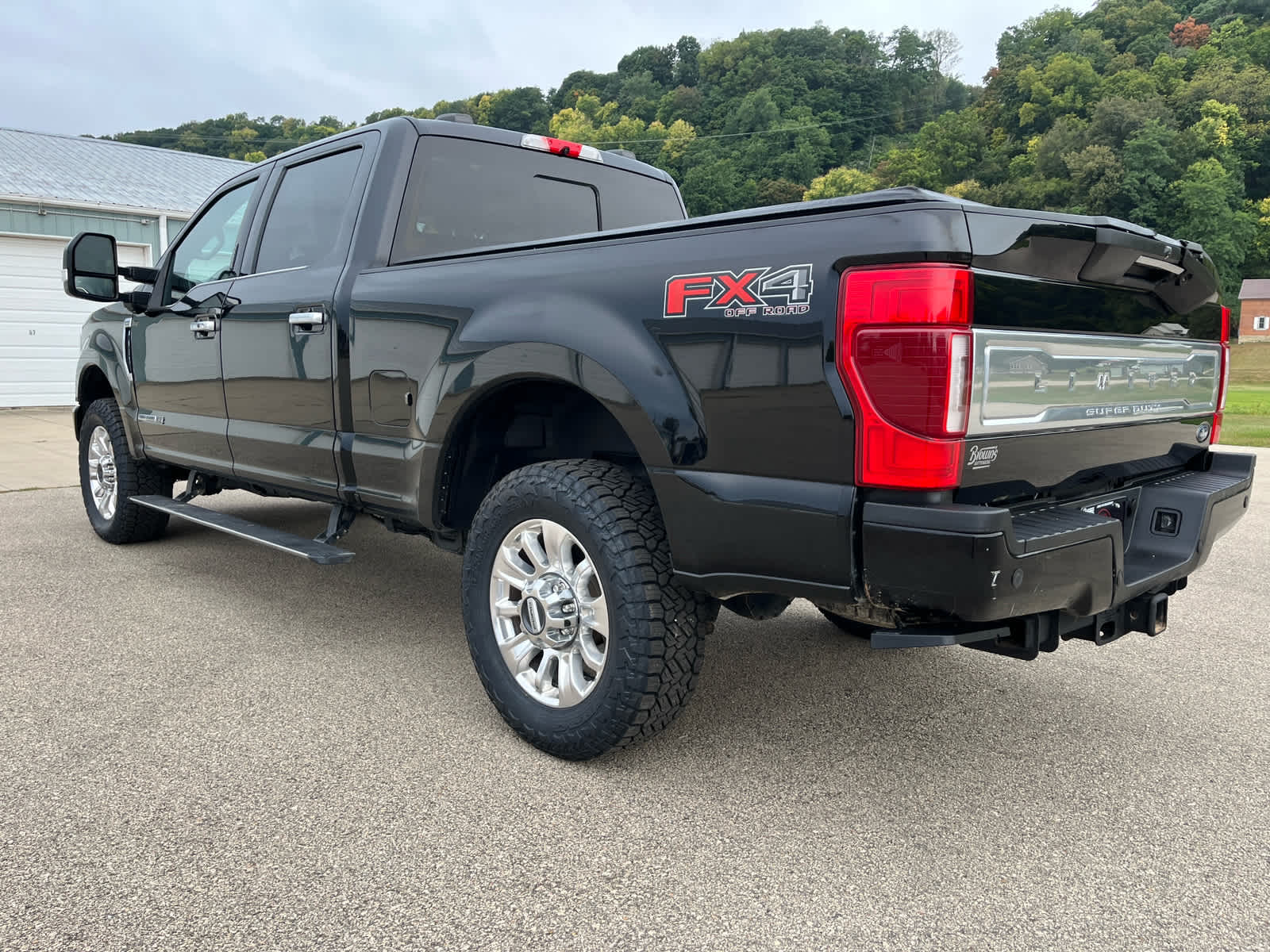 2022 Ford F-350 Limited photo 7