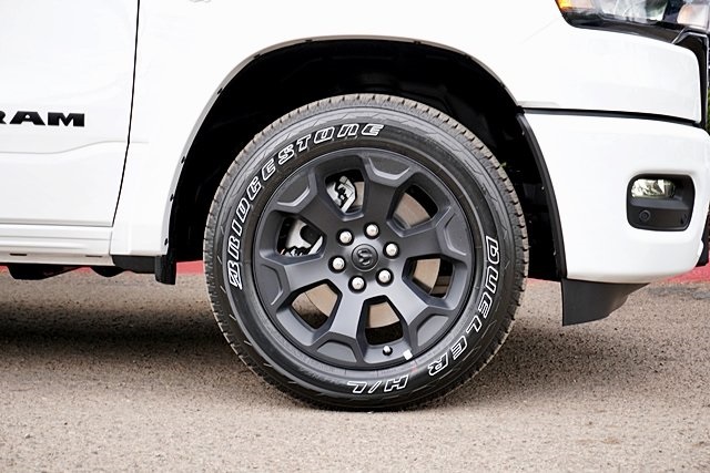 New 2026 Bright White Clear-Coat Exterior Paint RAM Big Horn/Lone Star image 8