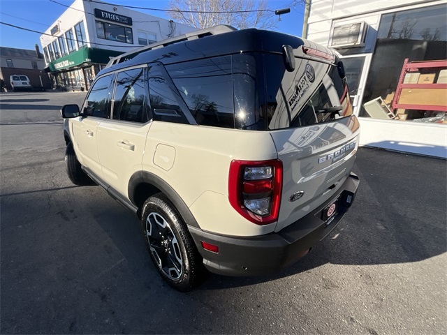 2024 Ford Bronco Sport Outer Banks photo 3