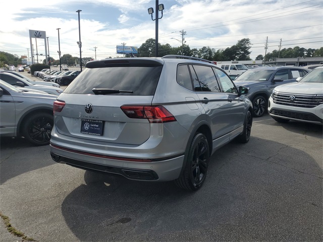 2023 Volkswagen Tiguan SE R-Line Black photo 3