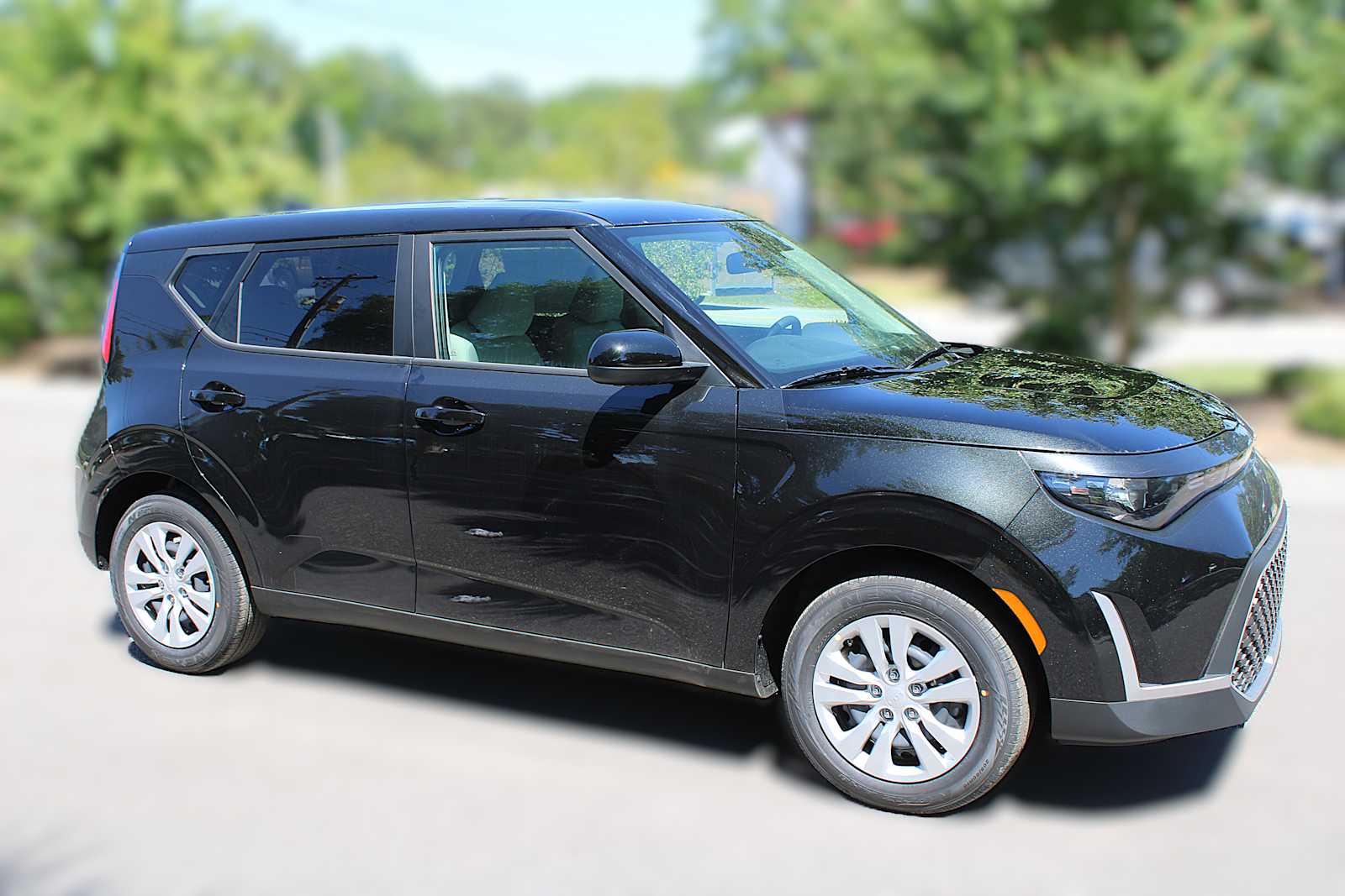 2025 Kia Soul LX photo 3