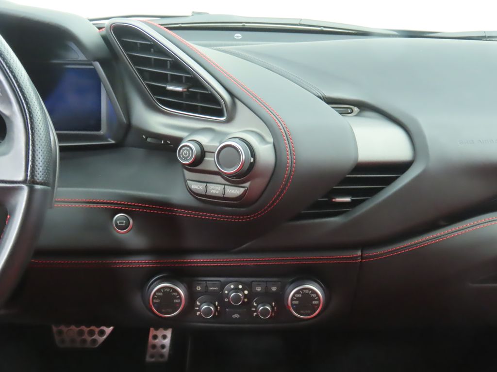 2018 Ferrari 488 GTB photo 14