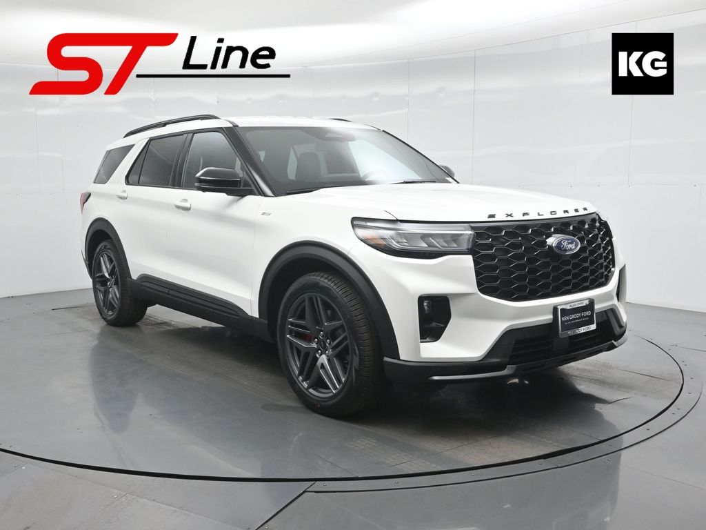2026 Ford Explorer ST-LINE's photo