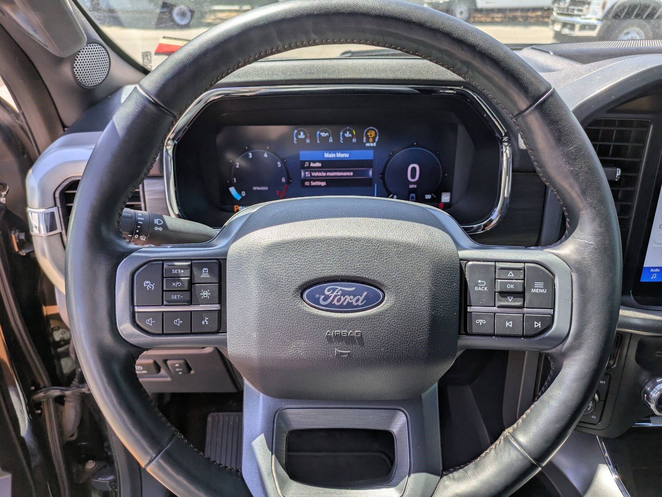 2024 Ford F-150 Lariat photo 14