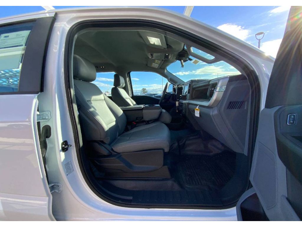2024 Ford F-550 XL photo 14