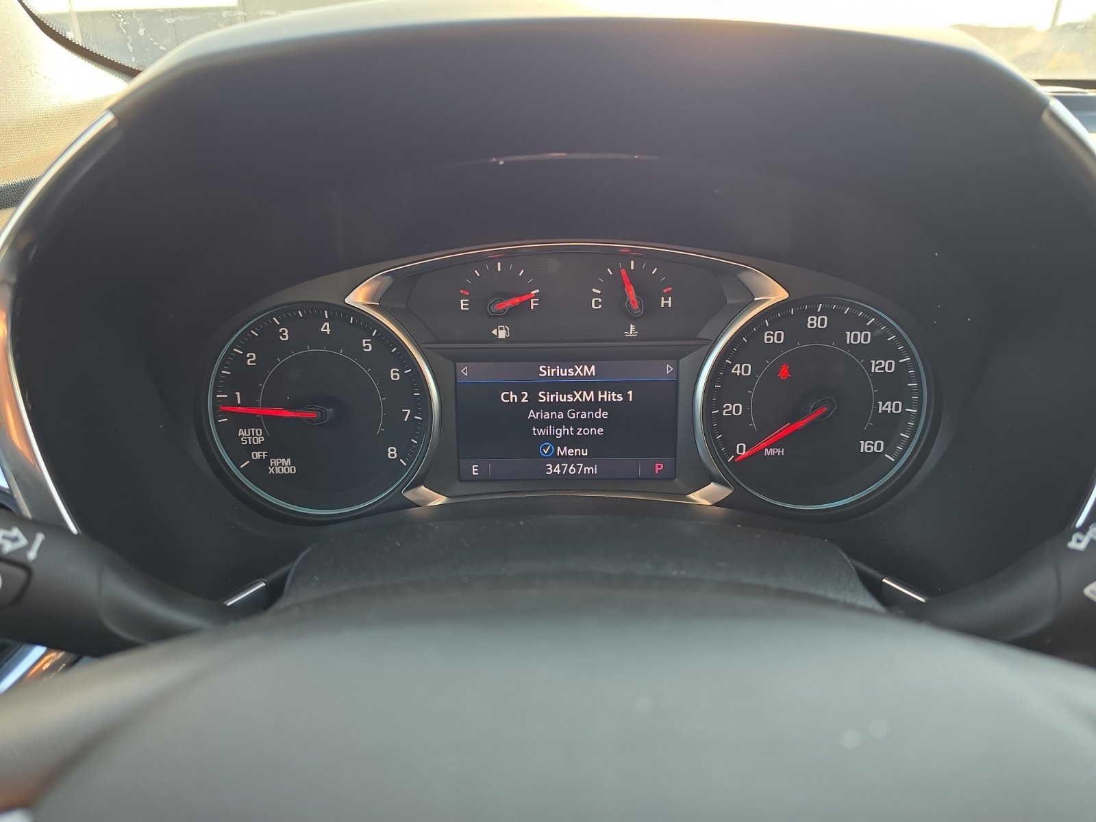 2022 Chevrolet Equinox LT photo 2