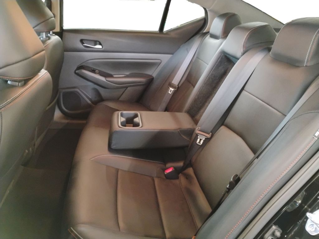 2023 Nissan Altima 2.5 SR photo 14