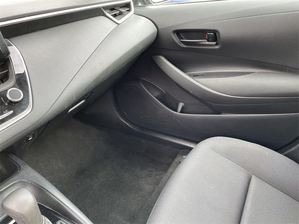 2023 Toyota Corolla LE photo 21