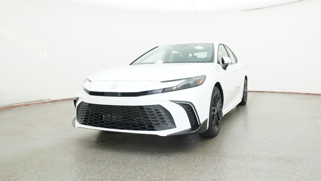 2025 Toyota Camry SE photo 4