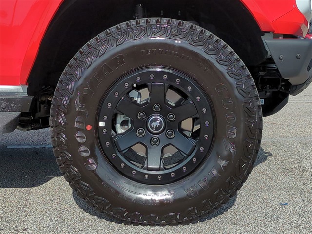 2025 Ford Bronco First Edition photo 9