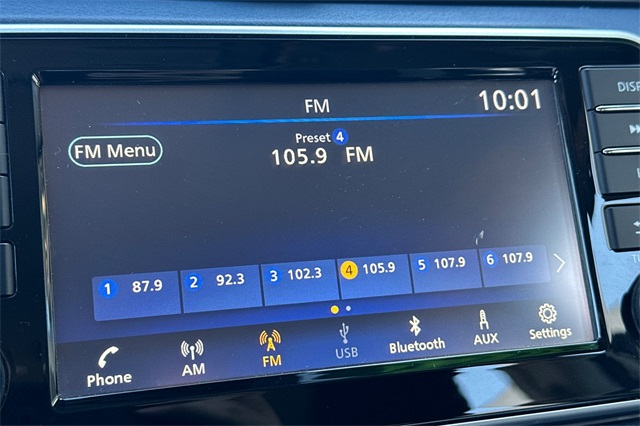 2023 Nissan Versa 1.6 SV photo 21