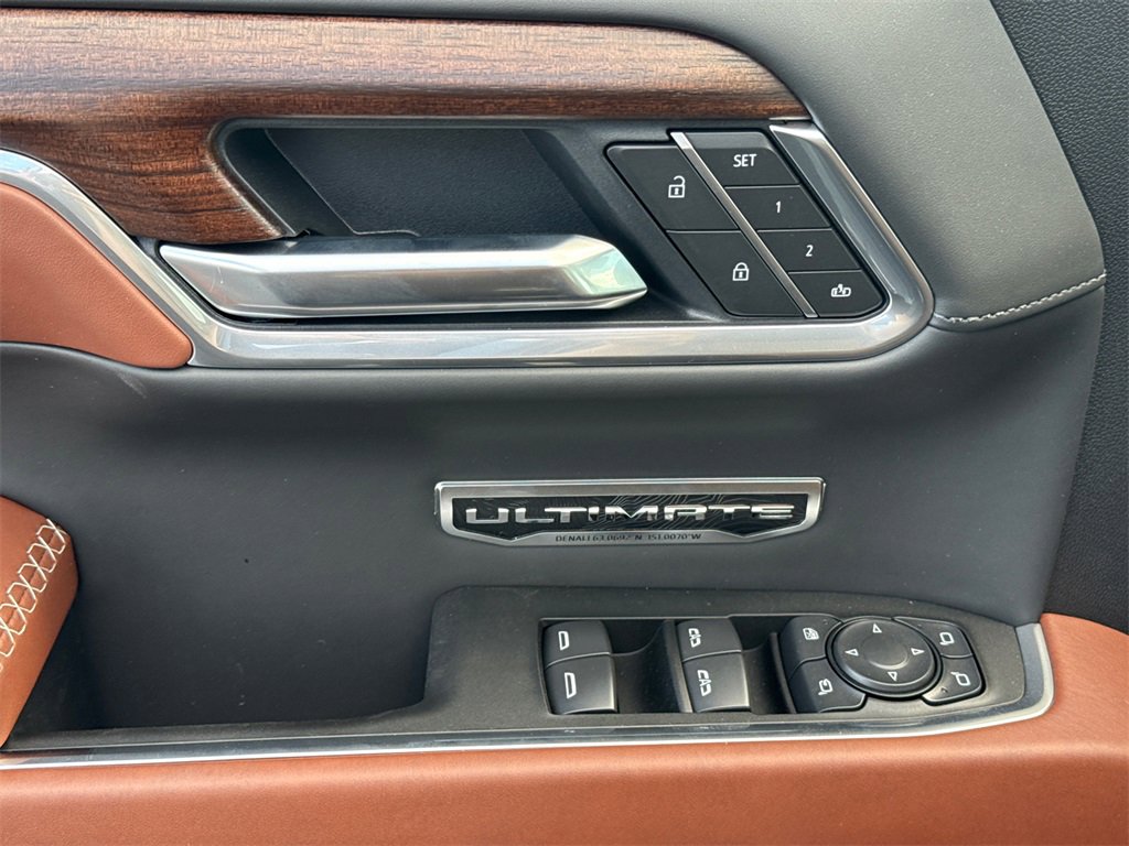 2026 Gmc Sierra Denali Ultimate photo 15