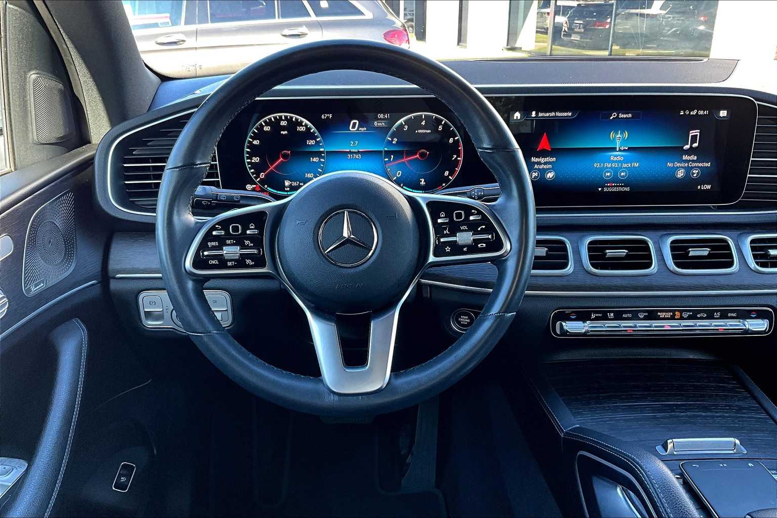 2022 Mercedes Benz GLE 350 4MATIC photo 2