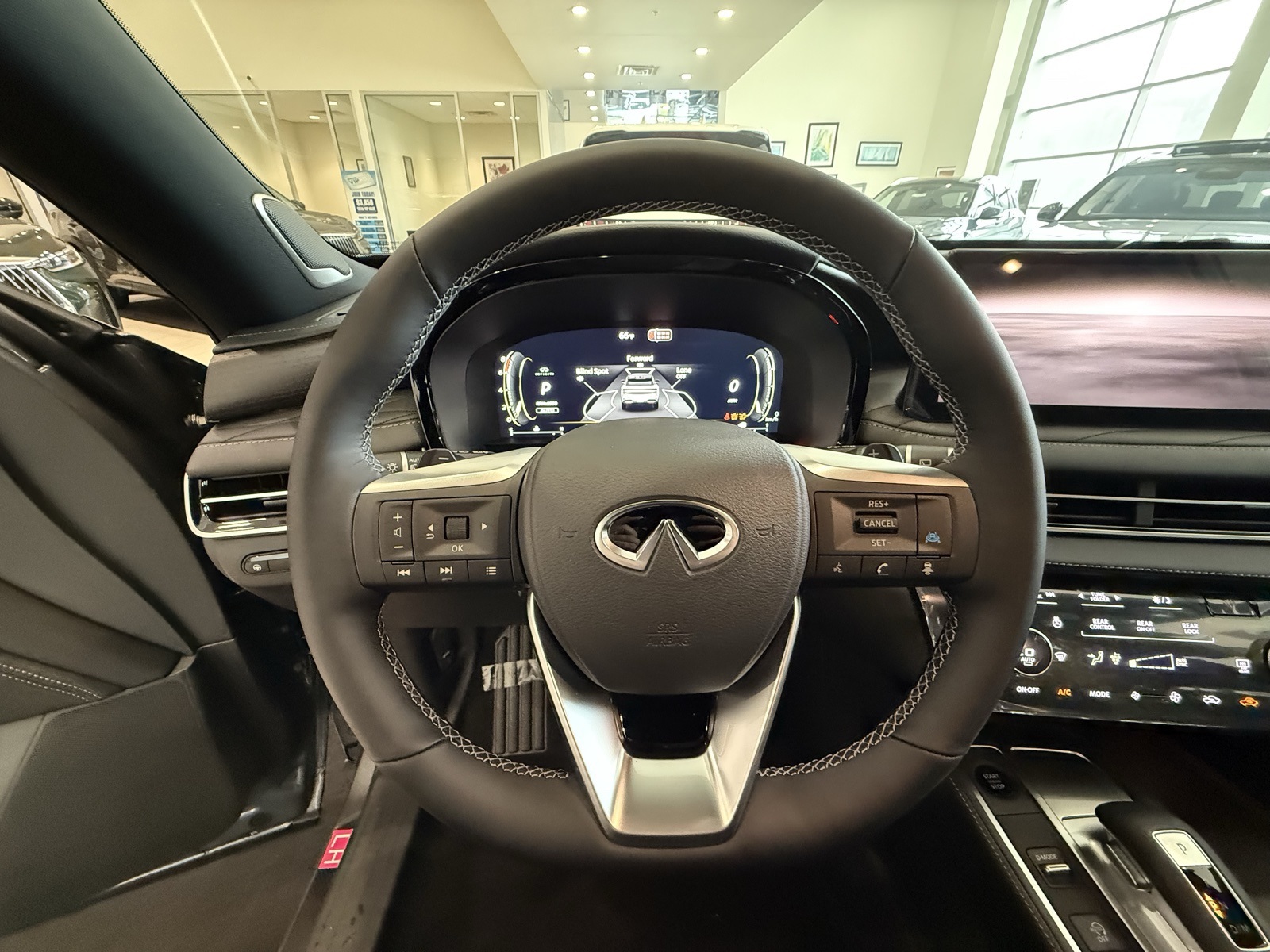 2026 Infiniti QX60 Autograph photo 17