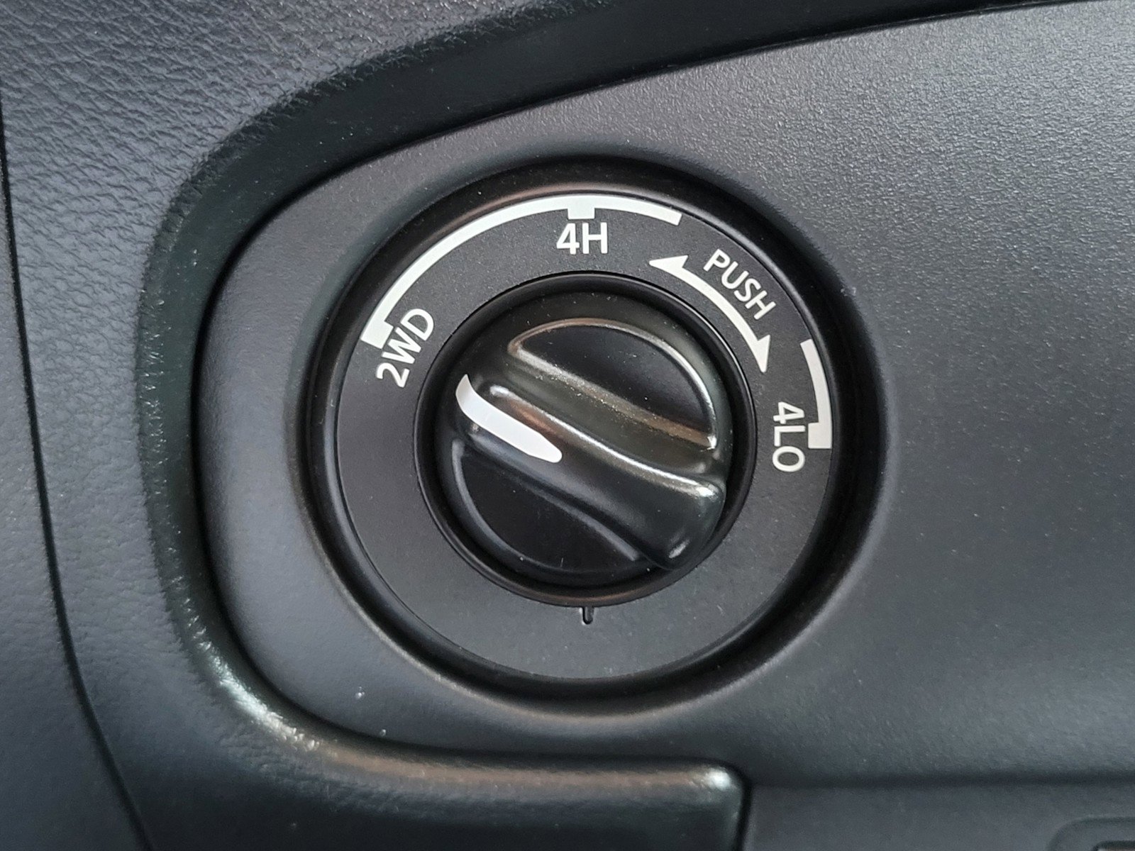 2023 Nissan Frontier SV photo 22