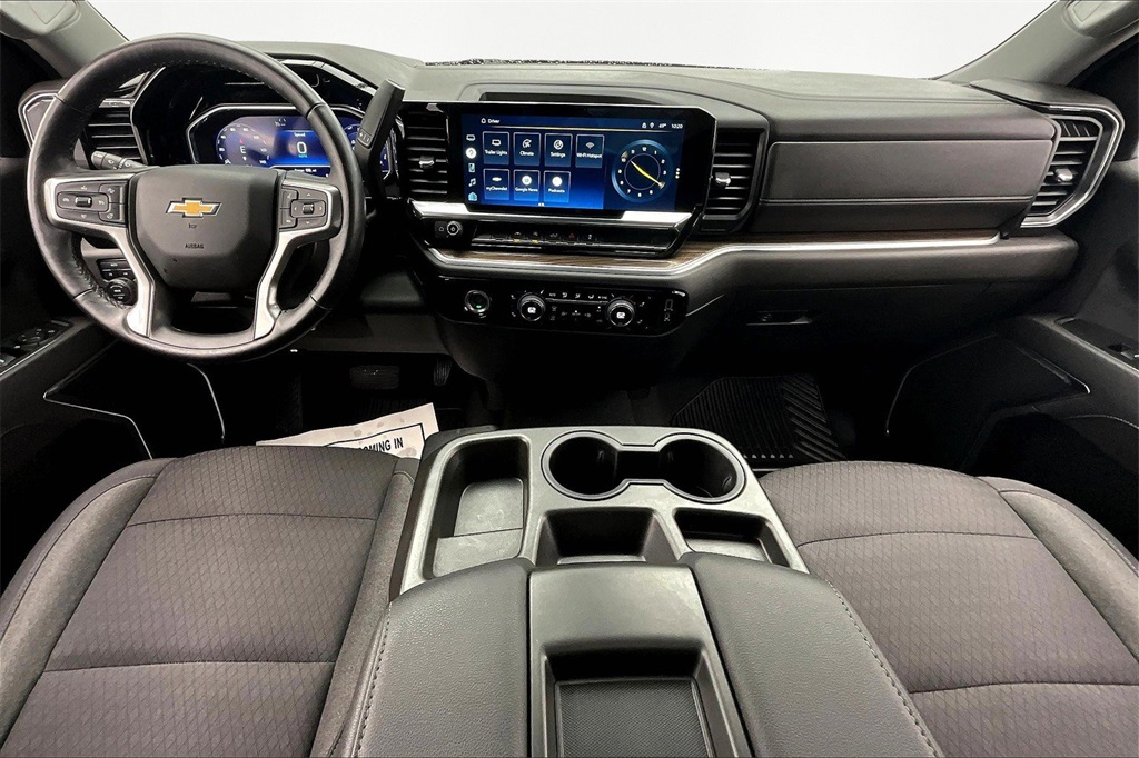 2022 Chevrolet Silverado 1500 LT photo 9