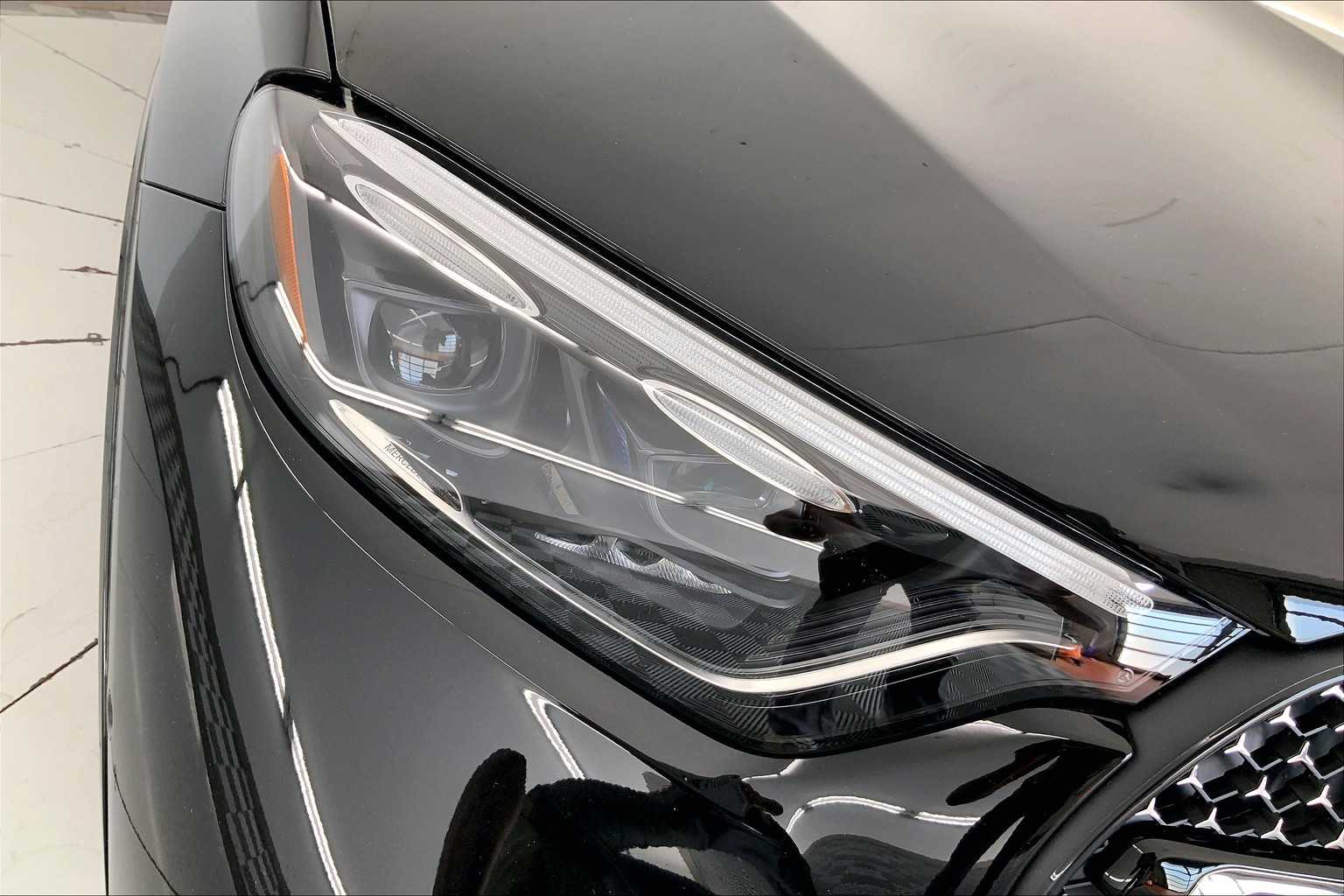2026 Mercedes Benz GLC 300 4MATIC photo 19