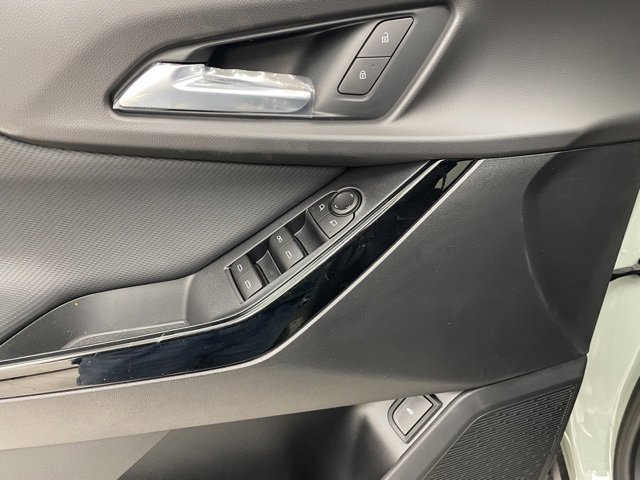 2026 Chevrolet Equinox LT photo 9