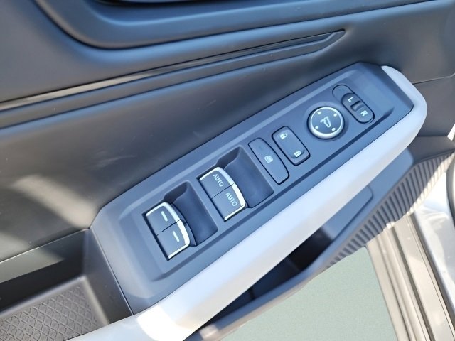 2025 Honda Accord SE photo 18