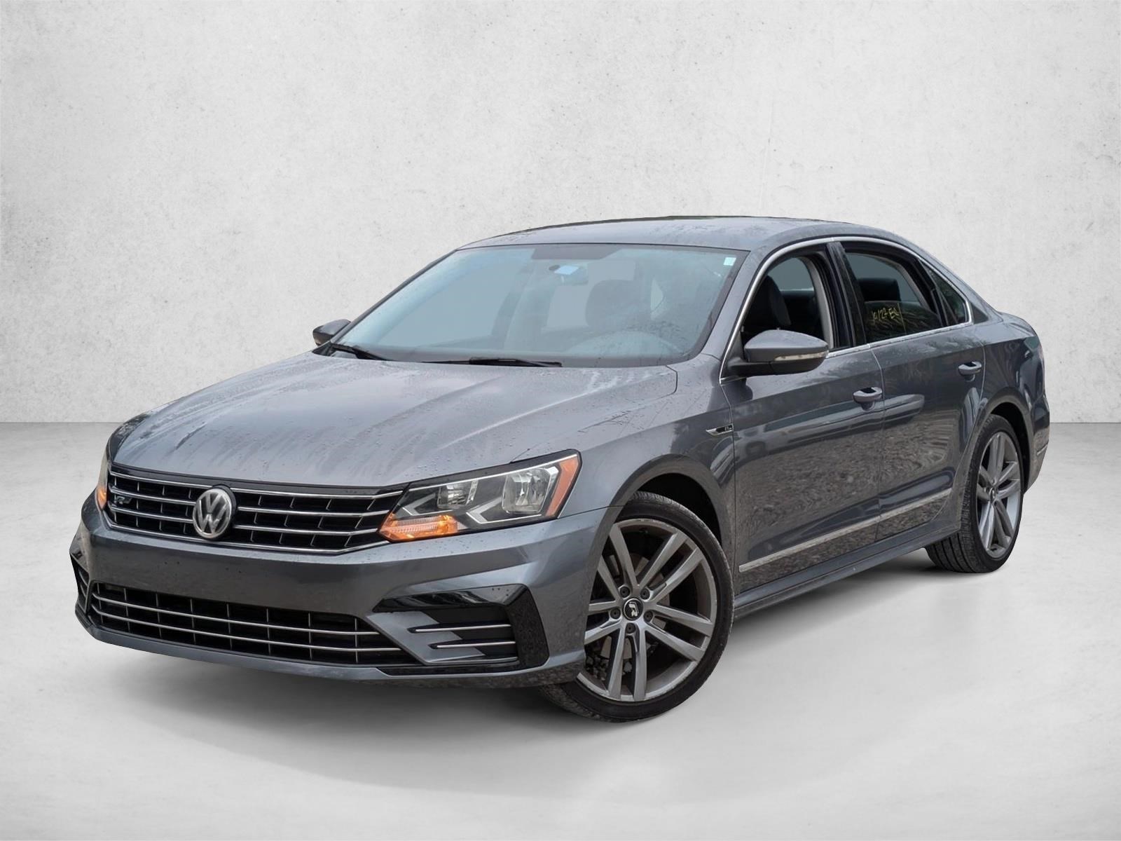 2017 Volkswagen Passat R-Line