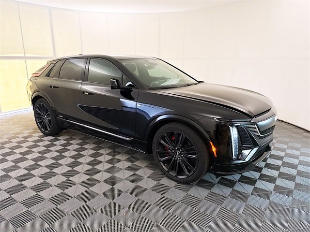 2026 Cadillac LYRIQ V's photo