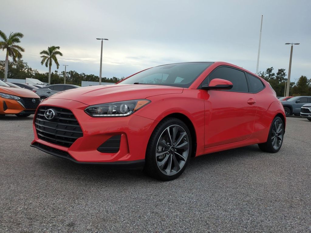 2021 Hyundai Veloster 2.0L Premium photo 2