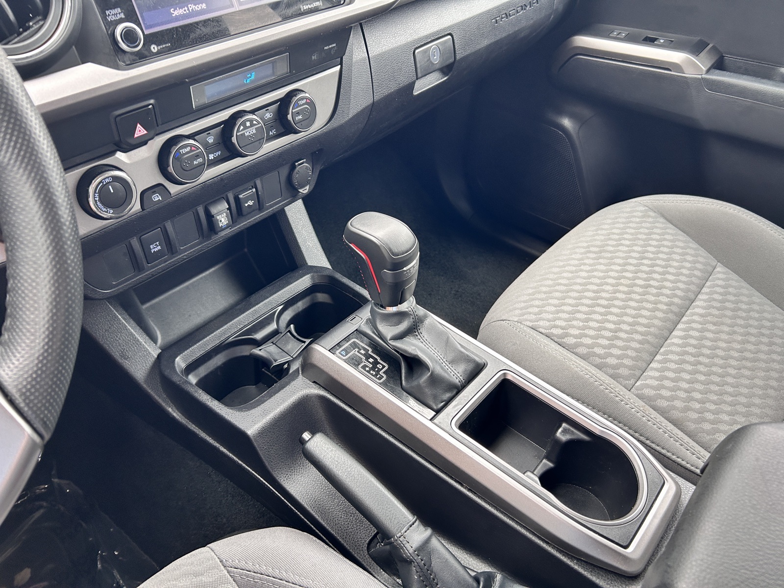 2023 Toyota Tacoma SR5 photo 35