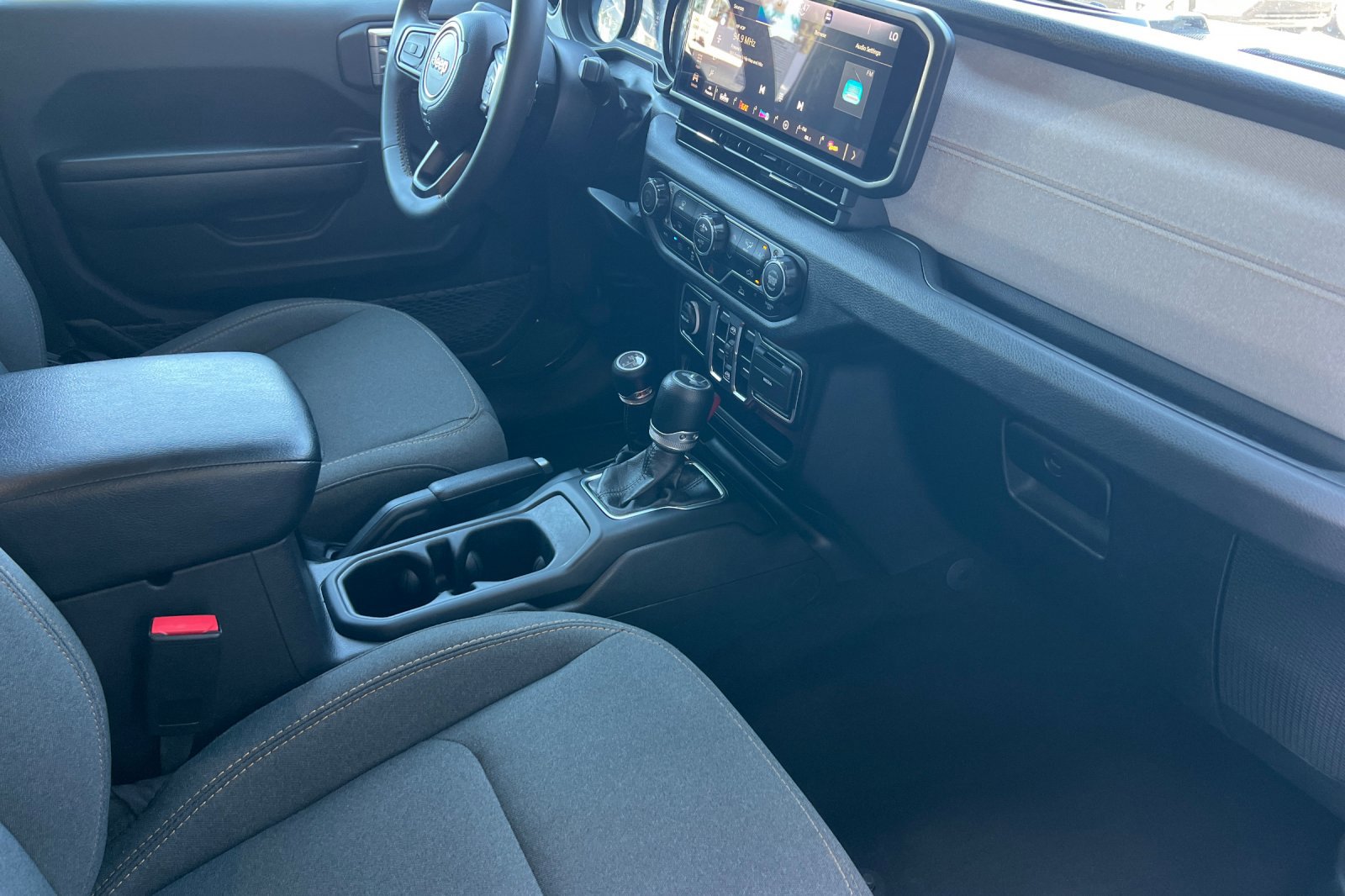 2024 Jeep Wrangler Sport S 4xe photo 14