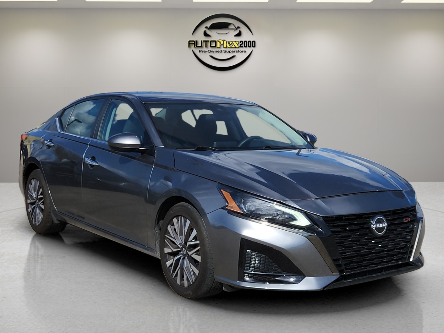 2023 Nissan Altima 2.5 SV photo 2