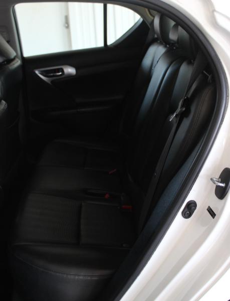 2013 Lexus CT 200h photo 22