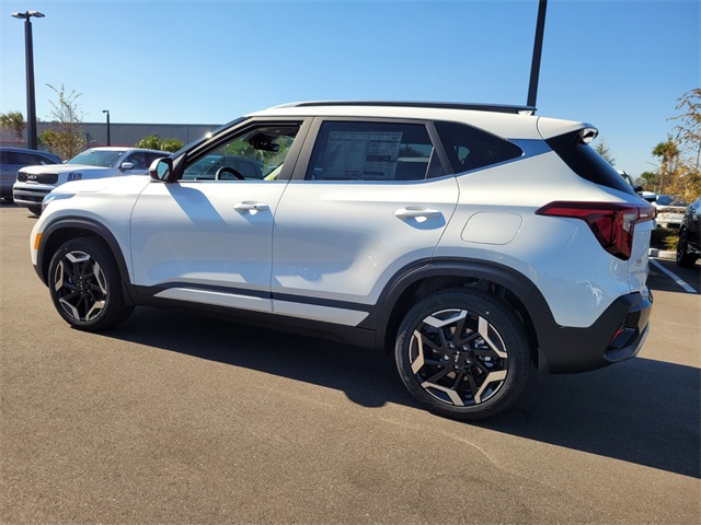 2026 Kia Seltos SX photo 4