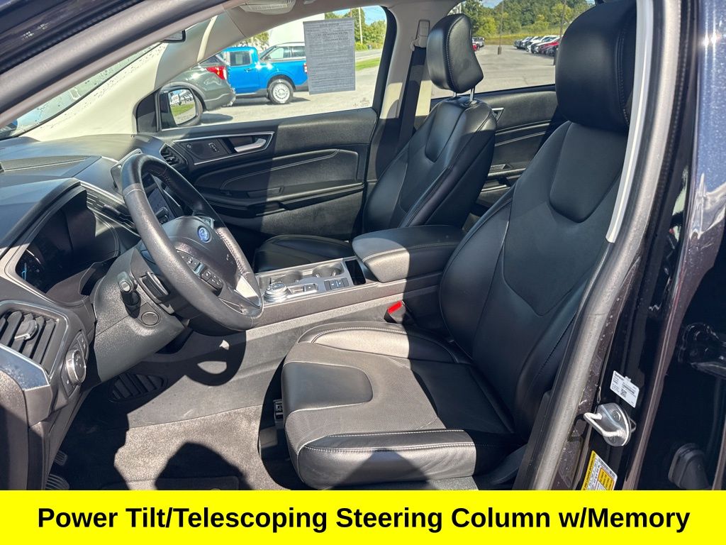2022 Ford Edge Titanium photo 7