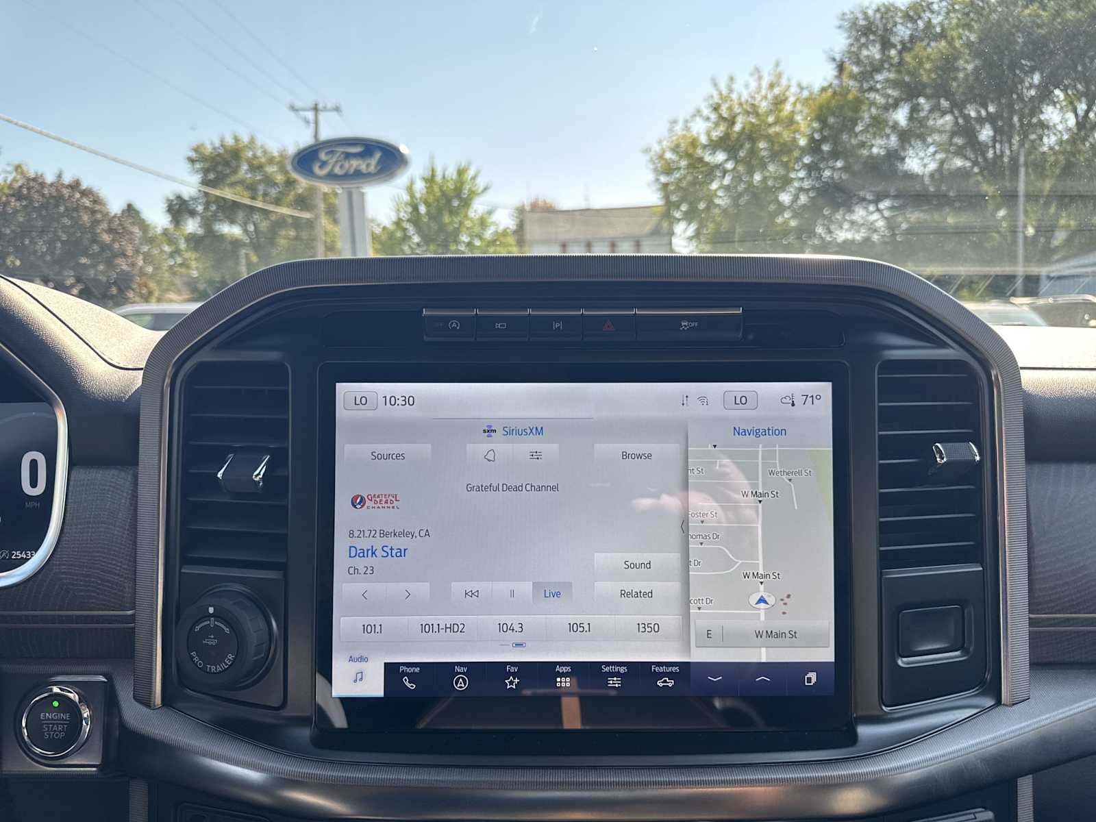 2023 Ford F-150 Platinum photo 35